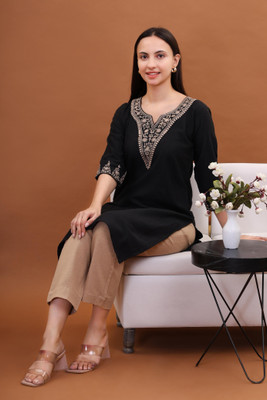 Samolia Women Kurti Pant Set