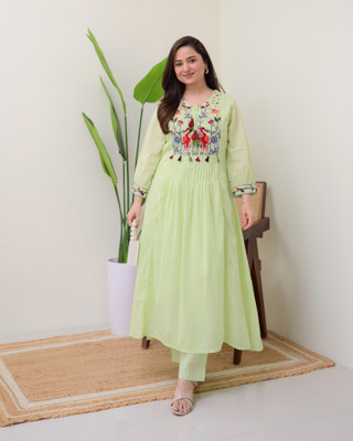 NAKSHKURTIS Women Kurta Pant Set