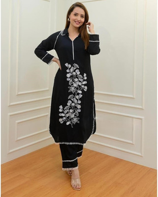 Laxmi Udhyog Women Kurta Pant Set