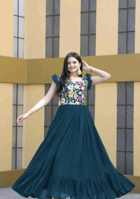 A One Collection Flared/A-line Gown(Pink)