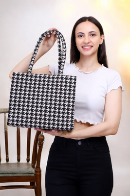 WOB Women Black, White Tote