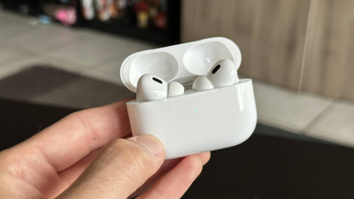 VDTECH Wireless Earbods TWS Earbuds Pro With 60H Playback EB17 Bluetooth(White, True Wireless)