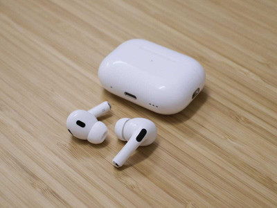 VDTECH Wireless Earbods TWS Earbuds Pro With 60H Playback EB14 Bluetooth(White, True Wireless)