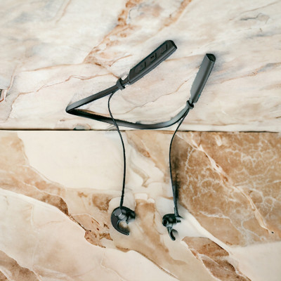 QPG STORE Rokerz 235 Pro Wireless Bluetooth Neckband(0.2775 Bluetooth(Black, In the Ear)