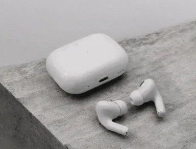 SKV Traders MOD0081 Bluetooth(White, In the Ear)