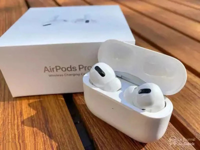 VDTECH Wireless Earbods TWS Earbuds Pro With 60H Playback EB20 Bluetooth(White, True Wireless)