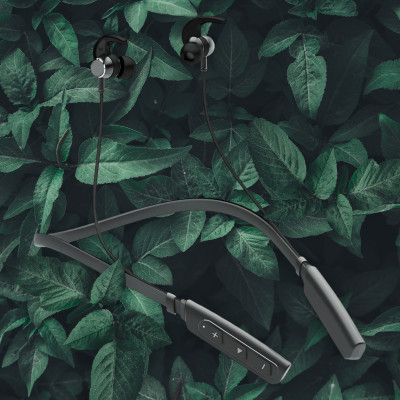 QPG STORE Rokerz 235 Pro Wireless Bluetooth Neckband(0.941 Bluetooth(Black, In the Ear)