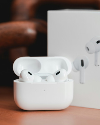 Tedbee Smart Touch Bass & Deep Audio Bluetooth(White, In the Ear)