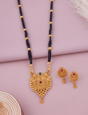 VEMISHTI Alloy Gold-plated Gold Jewellery Set(Pack of 1)