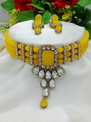 MAHADEV Alloy Gold-plated Yellow Jewellery Set(Pack of 1)