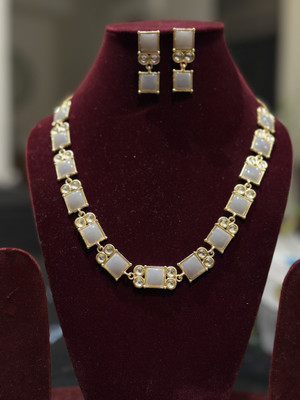 Antico Alloy Gold-plated Grey Jewellery Set(Pack of 1)