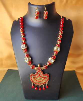 AKINOM Brass Brass Red, Gold Jewellery Set(Pack of 1)