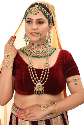 SS IMITATION JEWELLERY Alloy Gold-plated Green Jewellery Set(Pack of 7)