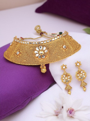 JEWELS GURU Alloy Gold Jewellery Set(Pack of 1)