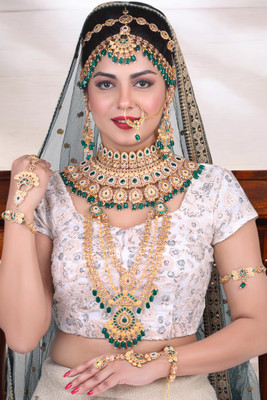 SHIV SHAKTI JEWELLERS Alloy Gold-plated Green Jewellery Set(Pack of 7)