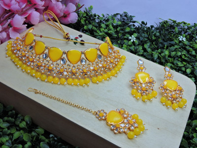 VATSALYA creation Alloy Gold-plated Yellow Jewellery Set(Pack of 1)