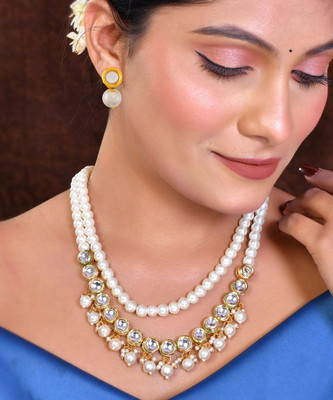 Orangenysha Alloy Gold-plated White Jewellery Set(Pack of 1)