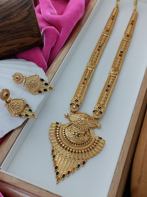 DENISHA Brass Gold-plated Gold Jewellery Set(Pack of 1)