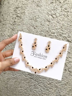 Vedda Brass Gold-plated Gold, White, Black Jewellery Set(Pack of 1)