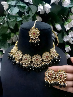 ARADHEMA Alloy Gold-plated Black Jewellery Set(Pack of 1)