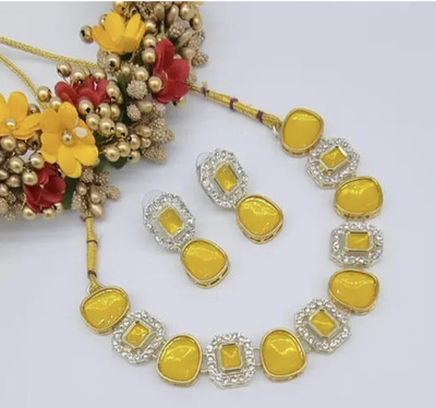 R A Enterprises Alloy Gold-plated Yellow Jewellery Set(Pack of 3)