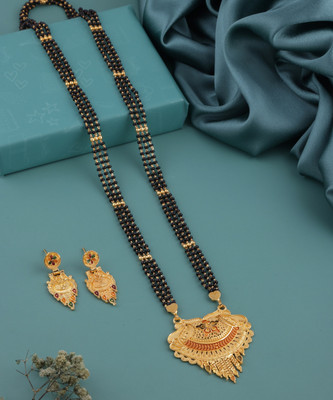 VEMISHTI Alloy Gold-plated Gold Jewellery Set(Pack of 1)