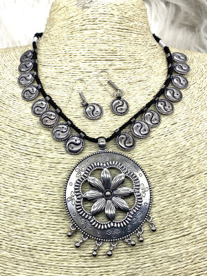 GEODE DELIGHT Oxidised Silver Silver Jewellery Set(Pack of 3)
