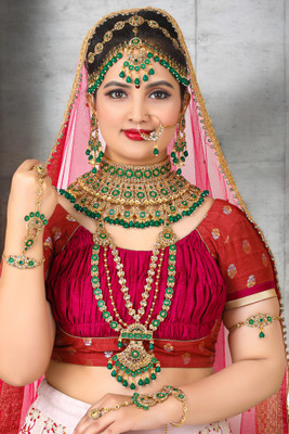 SS IMITATION JEWELLERY Alloy Gold-plated Green Jewellery Set(Pack of 7)