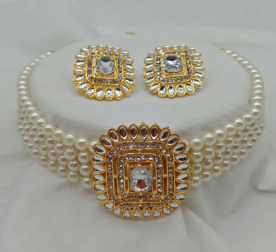 Handicraft Kottage Brass Gold-plated White Jewellery Set(Pack of 1)