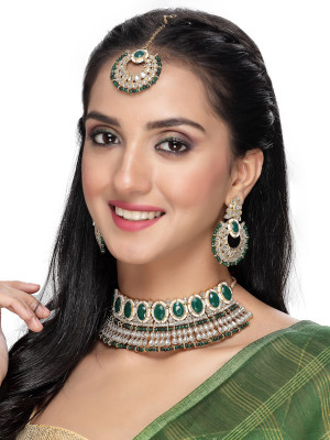 Sukkhi Alloy Gold-plated Green Jewellery Set(Pack of 1)