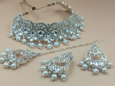 Rhymee Alloy Gold-plated White Jewellery Set(Pack of 2)