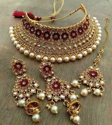 Lily Look Alloy Gold-plated Red Jewellery Set(Pack of 1)
