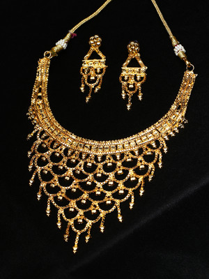 BHANA STYLE Alloy Gold-plated White, Gold Jewellery Set(Pack of 1)