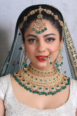 SS IMITATION JEWELLERY Alloy Gold-plated Green, Gold Jewellery Set(Pack of 4)