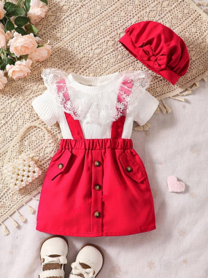 FIERA FASHION Baby Girls Party(Festive) T-shirt Dungaree, Cap(Red, White)