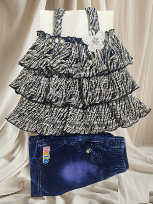 Vinayy Creation Baby Girls Casual Top Shorts(Black top and blue denim short)