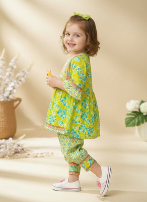 Ar creation Baby Girls Casual Dress Pyjama(Flowers)