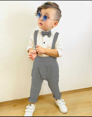 DEL LUNA Baby Boys Party(Festive) Dungaree Bootie(GREY AND WHITE)