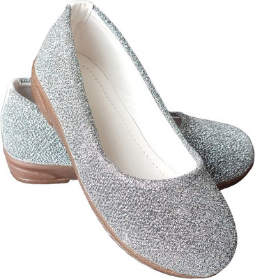 NEWLATESTGOODLOOKING & PERFECTFEELING WITH DEVICE Girls Slip on Ballerinas(Silver, 8.5-9 year)