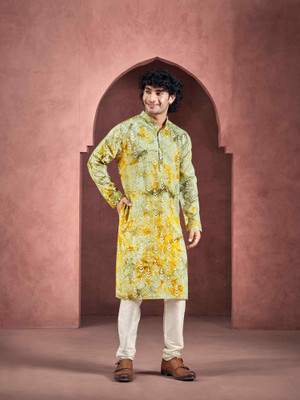 Vardha Men Colorblock Trail Cut Kurta(Multicolor)