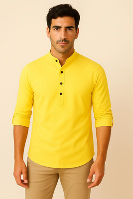 ETHNICSUTRA Men Solid Straight Kurta(Yellow)