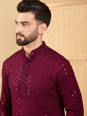 Ethnic Bay Men Embroidered Straight Kurta(Maroon)
