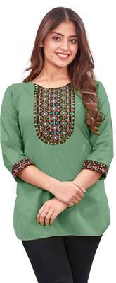 BHDRAVATI Women Embroidered Straight Kurta(Light Green)