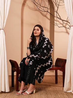 NARI DREAM Women Printed Flared Kurta(Black)