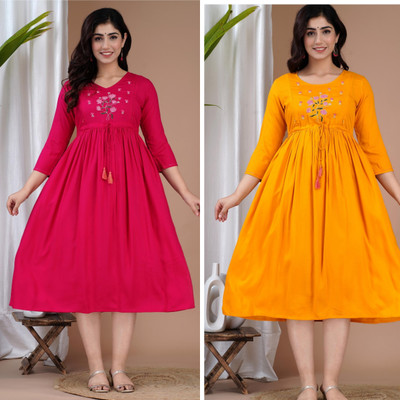 simran Women Floral Print Anarkali Kurta(Multicolor)