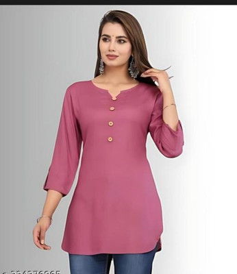GoldetEra Women Solid Straight Kurta(Purple)