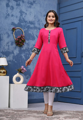 queen Consort Women Printed Anarkali Kurta(Pink)