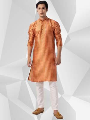 Nirvaan Men Printed Straight Kurta(Brown)