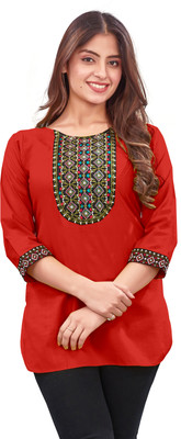 BHDRAVATI Women Embroidered Straight Kurta(Red)