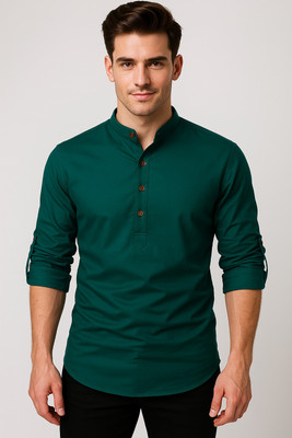 ETHNICSUTRA Men Solid Straight Kurta(Green)